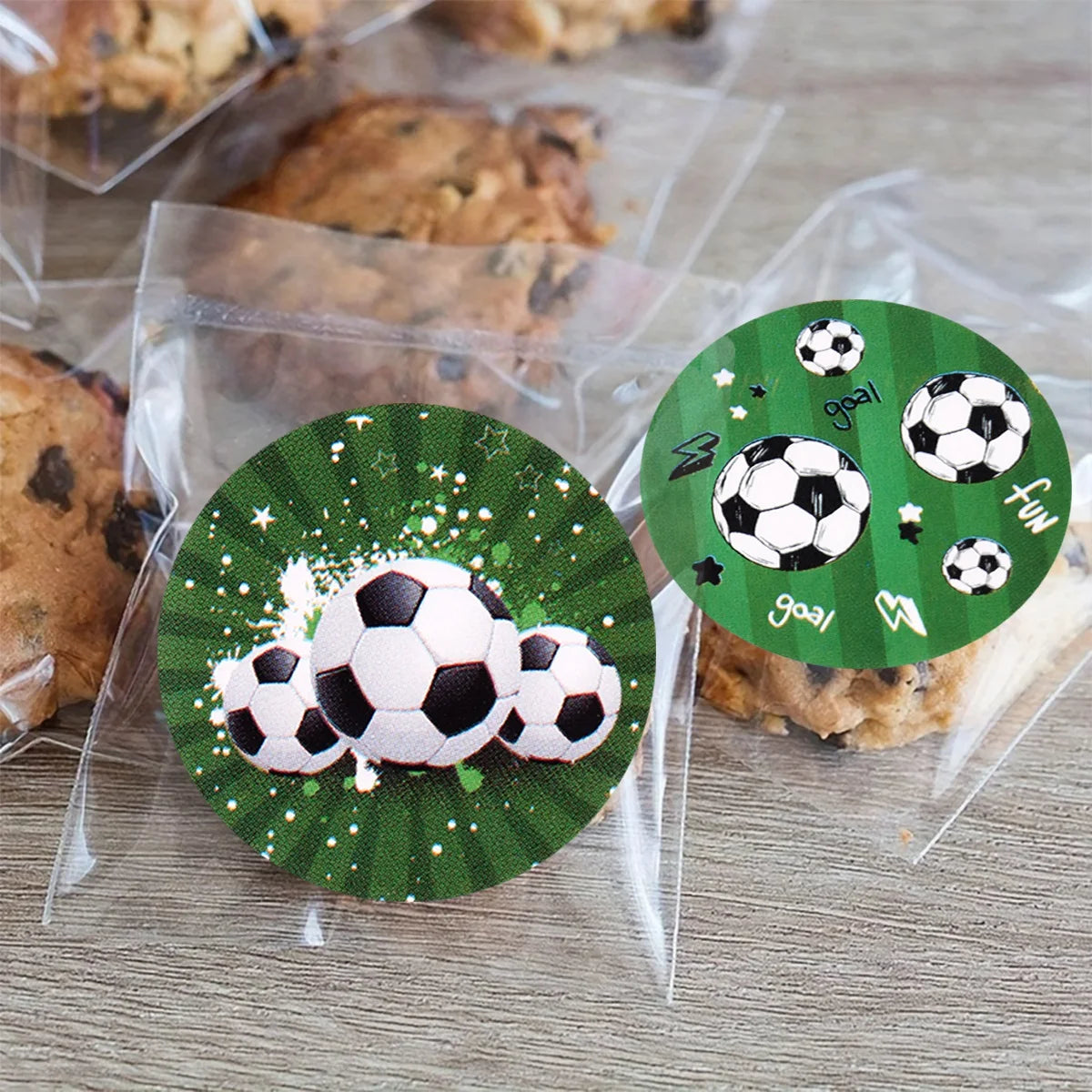 500pcs Soccer Stickers Football Theme Label Sealing Sticker for Boys Birthday Baby Shower Party Supplies Sports Theme Decor