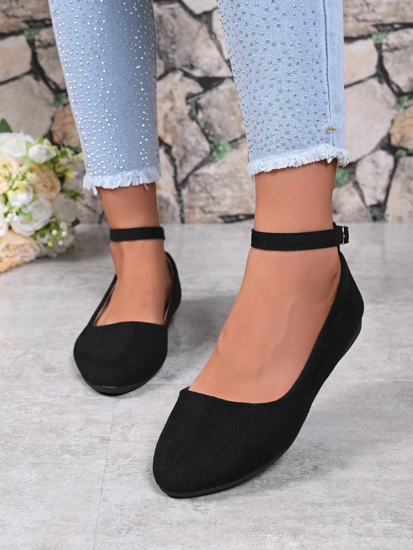 Women's Retro Mary Jane Shoes, Black Low-Top Square-Toe Ankle Strap Flat Shoes, Fashionable Retro Style, Comfortable Soft-Soled Ballet Flats, Suitable for Daily Wear, Spring and Autumn Seasons