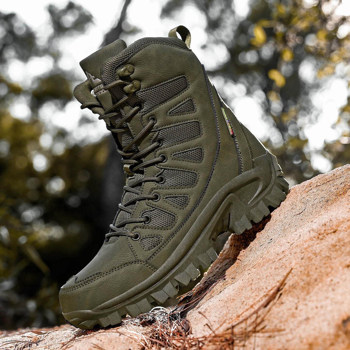 High-Top Leather Men's Boots Breathable Desert Combat Boots Outdoor Non-slip Hiking Boots Men Motorcycle Boots Work Ankle Boots