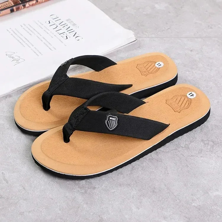 High Quality Men Flip Flops Beach Sandals Non-Slip Casual Flat Shoes Slippers Indoor House Shoes For Men Outdoor Slides