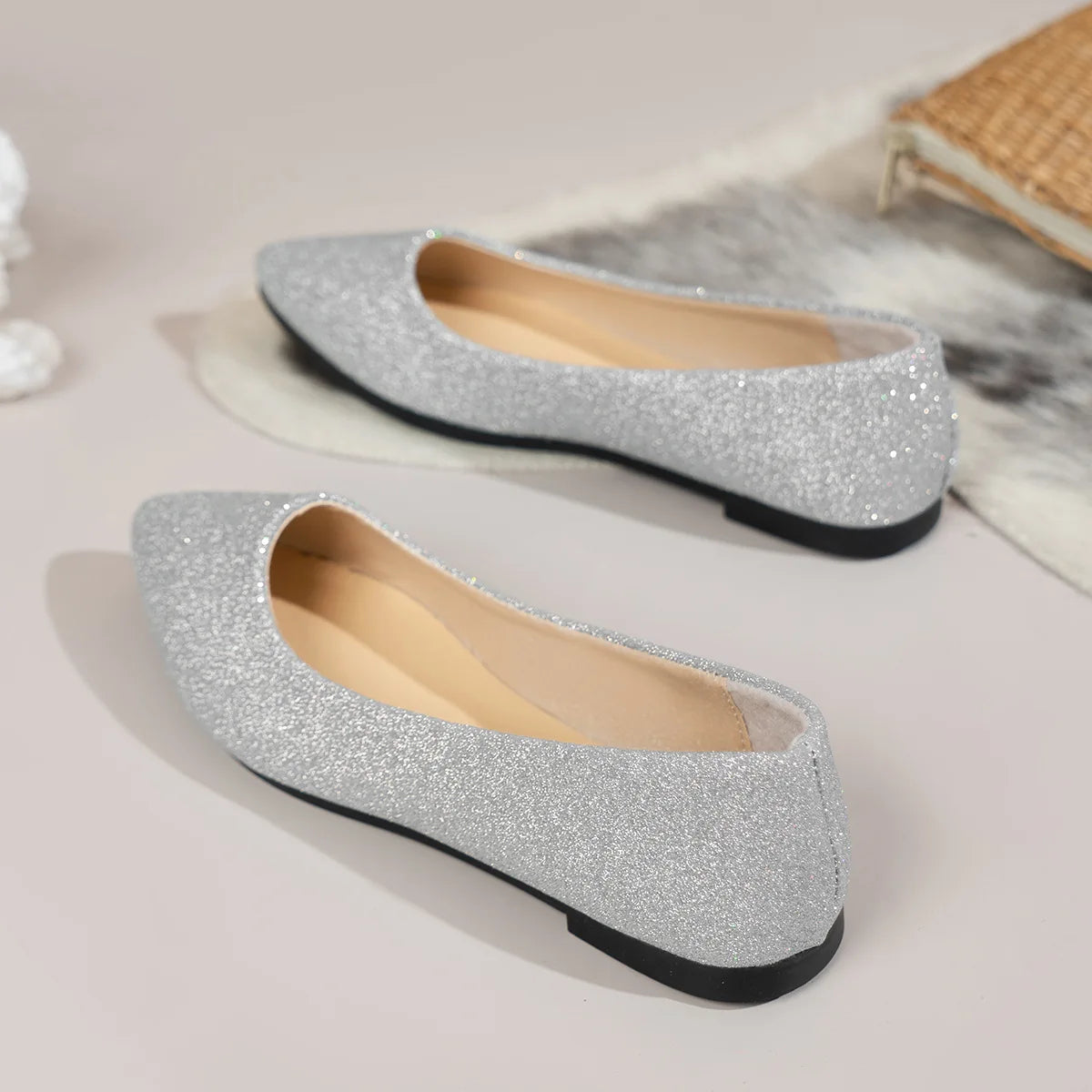New Arrival 2024 Women Pointed Toe Beautiful and Fashion Summer Shoes Flat Ballerina Comfortable Casual Women Shoes