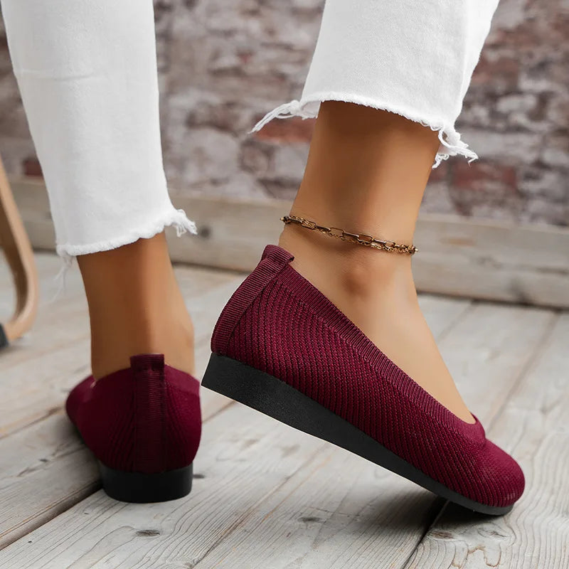 Spring Women's Flat Shoes new Knitting Sock Sneakers Breathable Slip on Female Rpound Toe Loafers 36-43 Plus Size Light Shoes