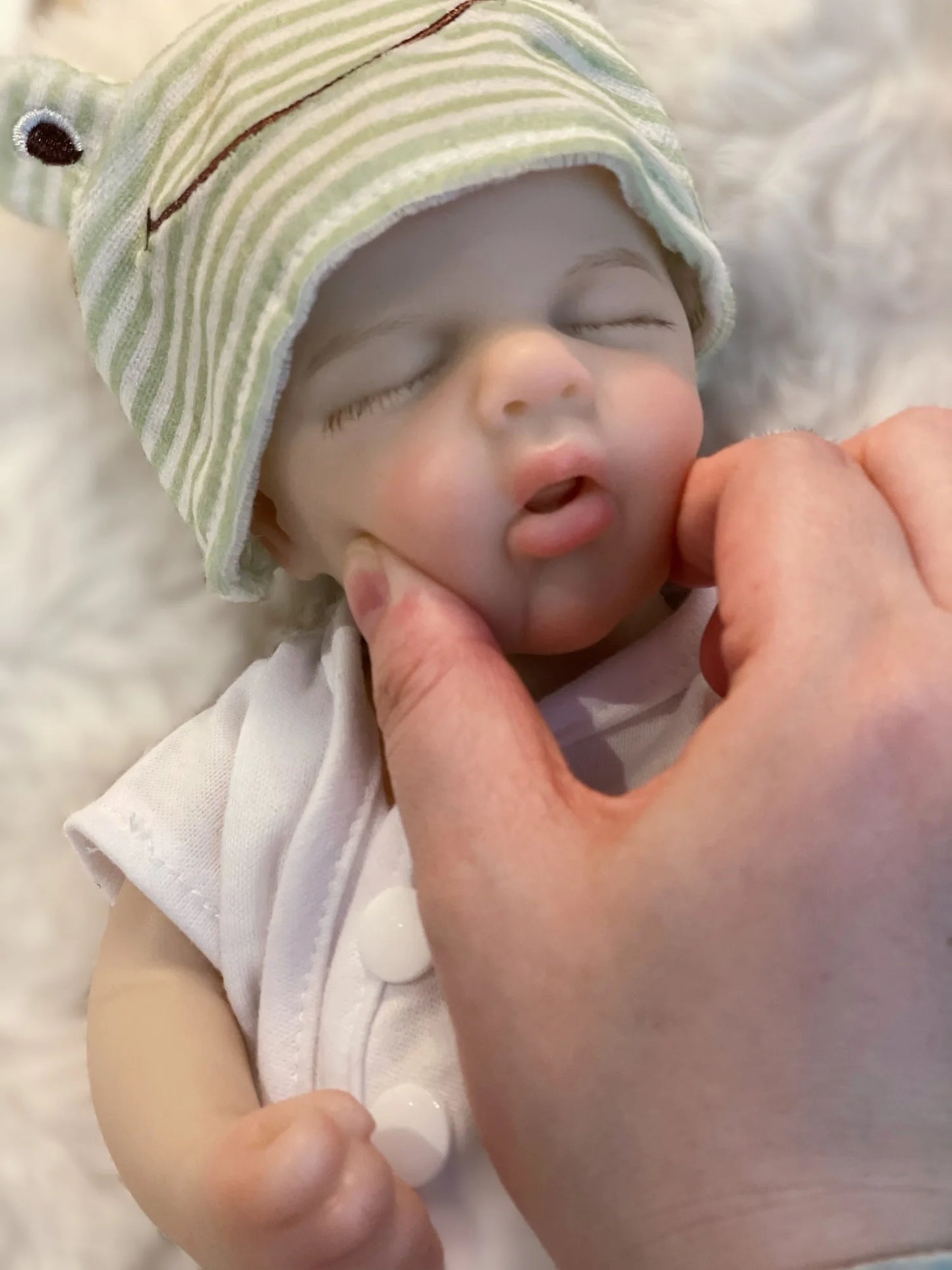 33cm Can Open Mouth Painted Solid Silicone LouLou Bebe Reborn Girl and Boy Washable Newborn Baby Dolls For Kid's Gift