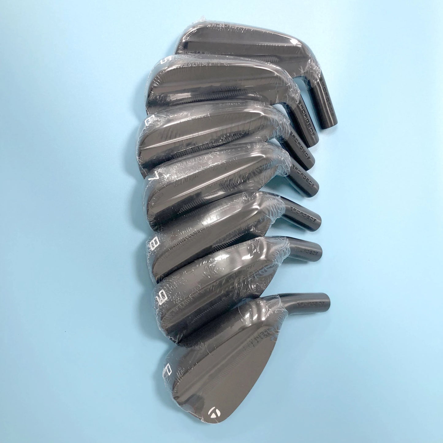 2025 Hot Selling New Golf irons Set Black Forged Irons 45 6789P 7pcs Golf Clubs Grip P790 Golf Club Iron Set 7pcs Head Cover