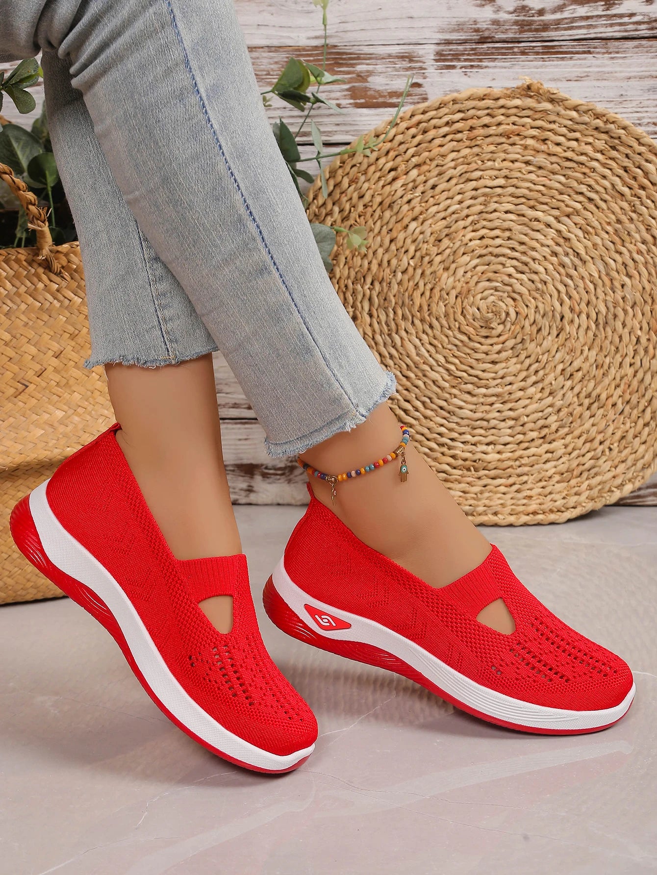 Women's shoes Solid Color Breathable Sneakers, casual sneaker women's summer sneakers, Low-top Knitted Casual Shoes Mom Shoes