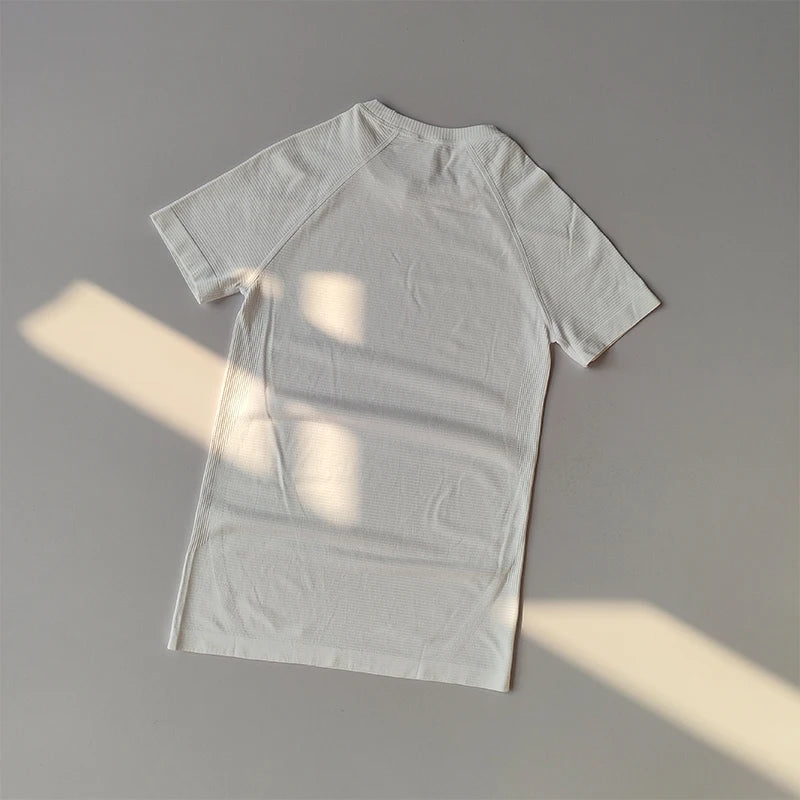 Sports Tops Quick-drying Ladies Fitness Running Yoga Short-sleeved Moisture-wicking Elastic Breathable Yoga Suit T-shirt