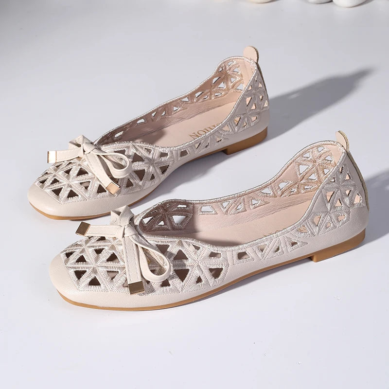 New Women's Retro Bow Single Shoes - Hollow Breathable Shallow Cut Square Head Shoes, Comfortable Soft Sole Flat Shoes
