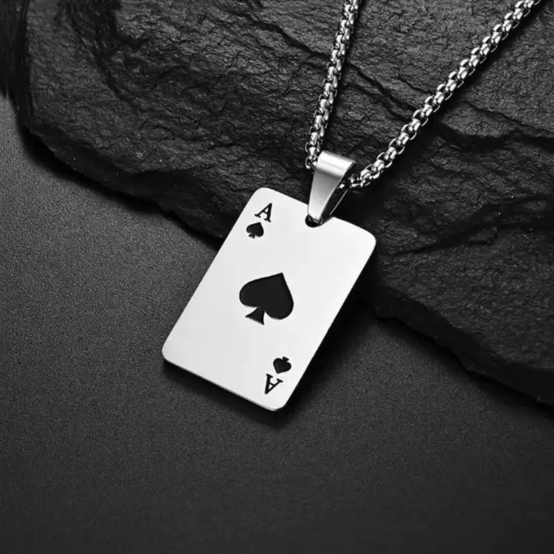The 2025 new 2PCS hip-hop style declaration card Spades heart necklace is suitable for both men and women to wear. It is a penda