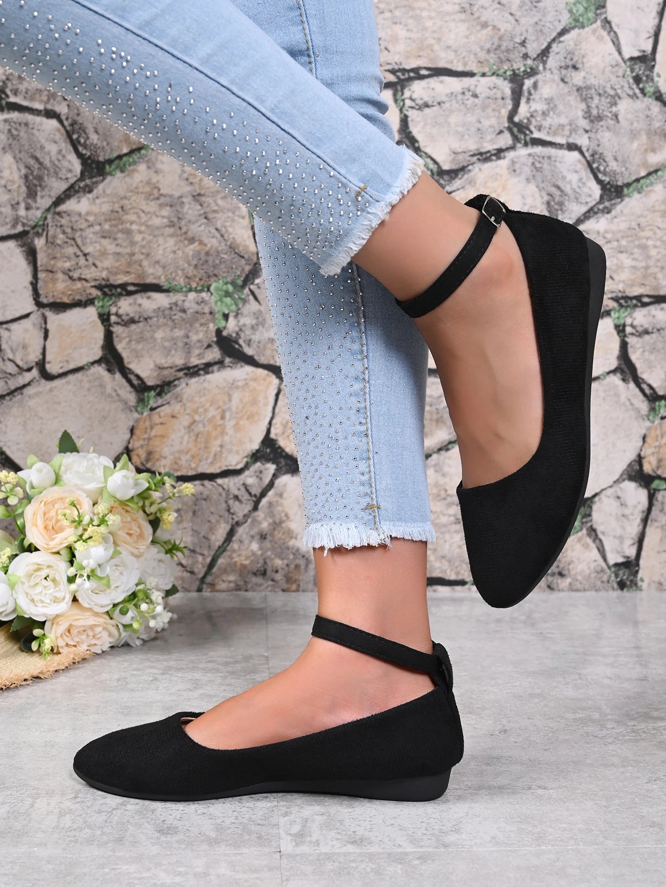 Women's Retro Mary Jane Shoes, Black Low-Top Square-Toe Ankle Strap Flat Shoes, Fashionable Retro Style, Comfortable Soft-Soled Ballet Flats, Suitable for Daily Wear, Spring and Autumn Seasons