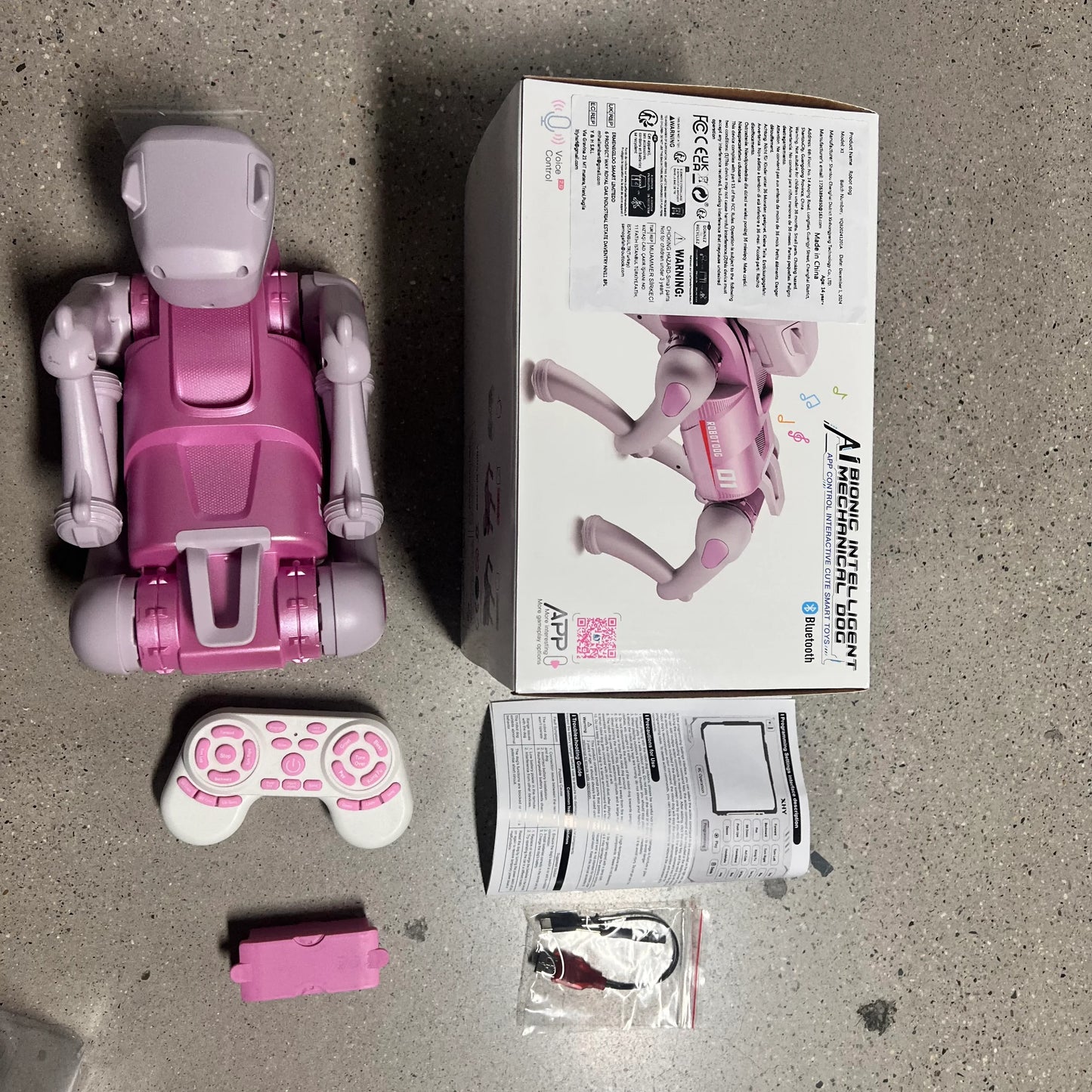 New model robot dog, intelligent remote control, children's remote control toy, stunt mechanical pet dog, children's gift