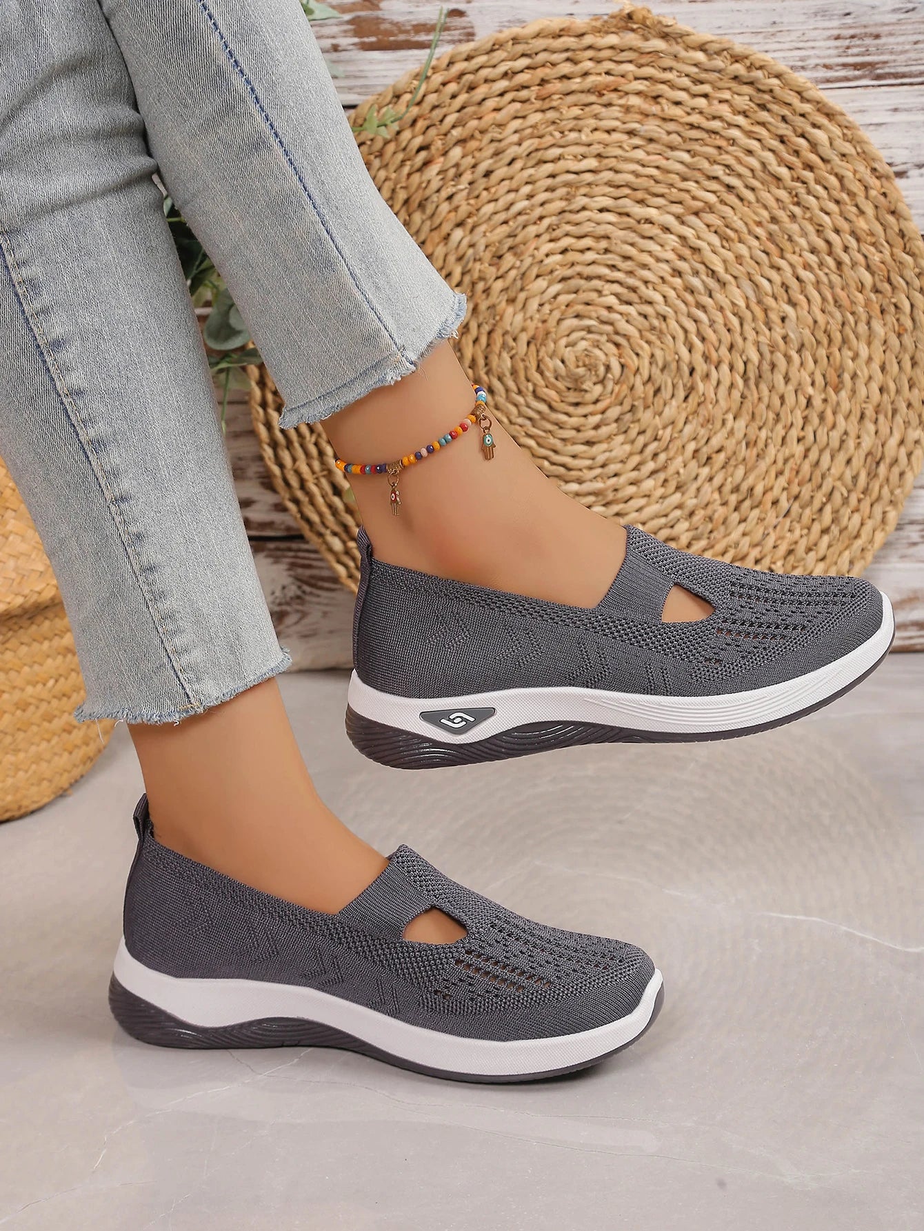 Women's shoes Solid Color Breathable Sneakers, casual sneaker women's summer sneakers, Low-top Knitted Casual Shoes Mom Shoes