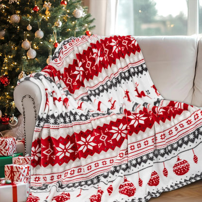Polyester Coral Fleece Blanket Throw With Printed Winter Snowflakes And Reindeer
