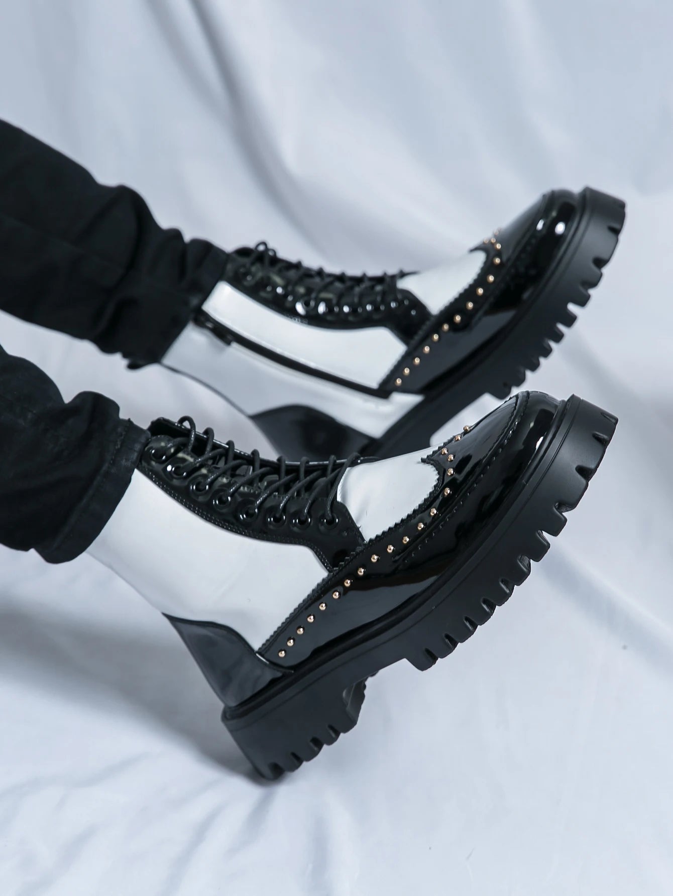 Men's Mid-Calf Leather Motorcycle Boots Pointed Toe Lace-Up