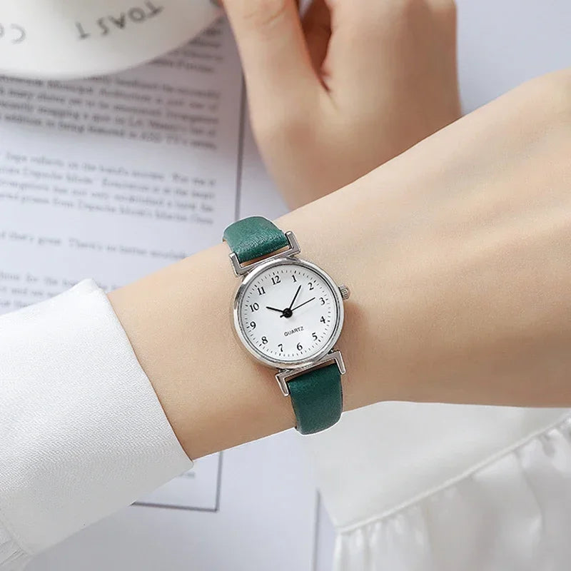 Women’s Fashion Quartz Watch with Small Dial – Elegant Leather Strap Casual Timepiece