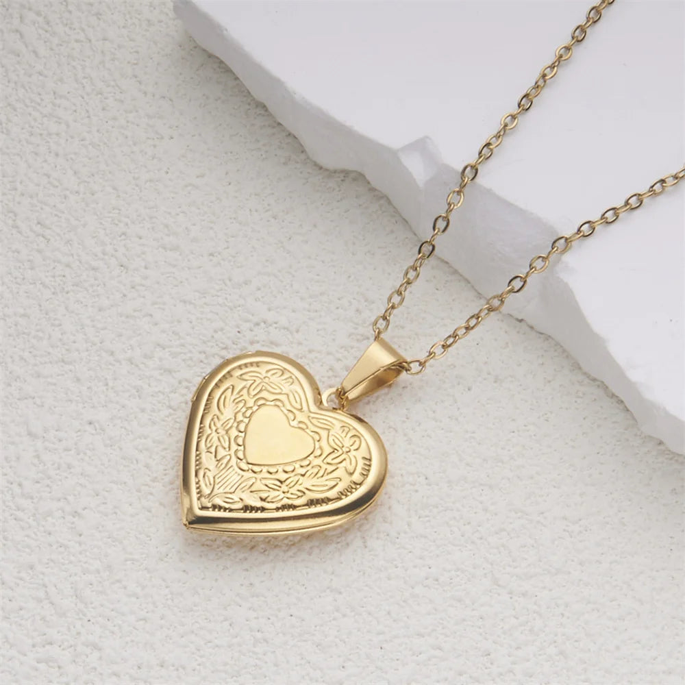 Romantic Heart Locket Pendant Openable Female Silver Color Stainless Steel Photo Frame Charm Necklace for Women Men Jewelry Gift
