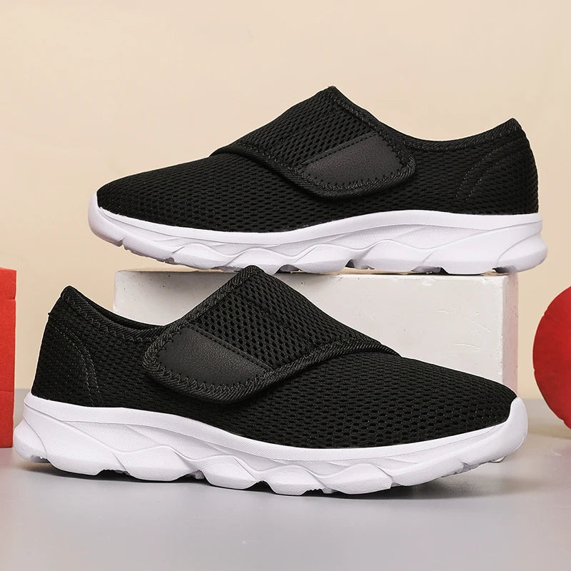 Unisex Wide Footed Shoes Women Casual Shoes Fashion Breathable Walking Mesh Flat Shoes for Men Sneakers Black Female Footwear