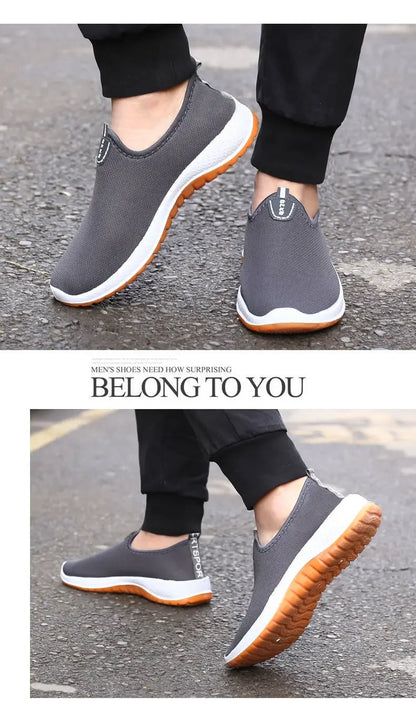 Men's Mesh Breathable Casual Running Shoes with Soft Rubber Sole