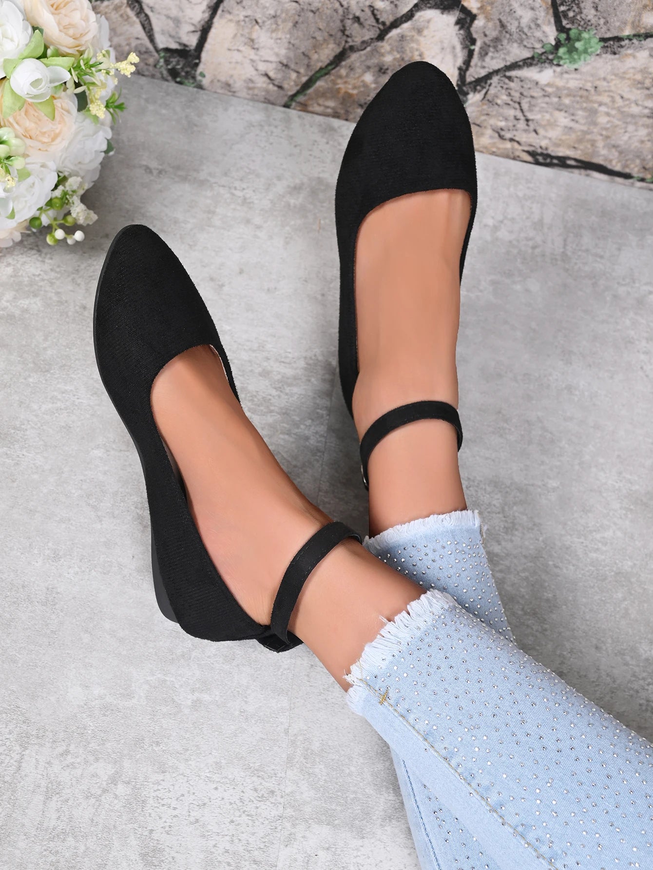 Women's Retro Mary Jane Shoes, Black Low-Top Square-Toe Ankle Strap Flat Shoes, Fashionable Retro Style, Comfortable Soft-Soled Ballet Flats, Suitable for Daily Wear, Spring and Autumn Seasons