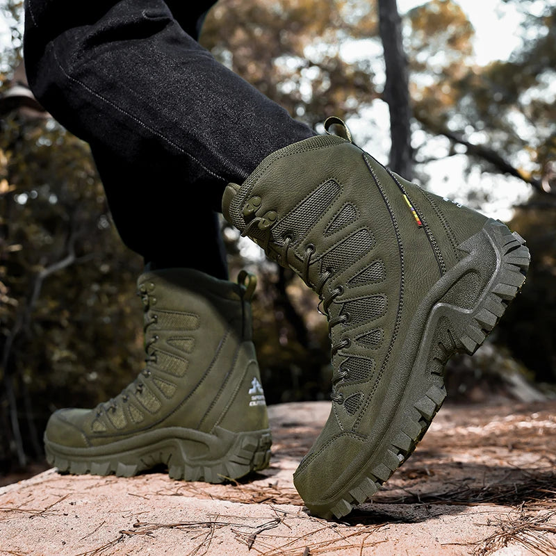 High-Top Leather Men's Boots Breathable Desert Combat Boots Outdoor Non-slip Hiking Boots Men Motorcycle Boots Work Ankle Boots