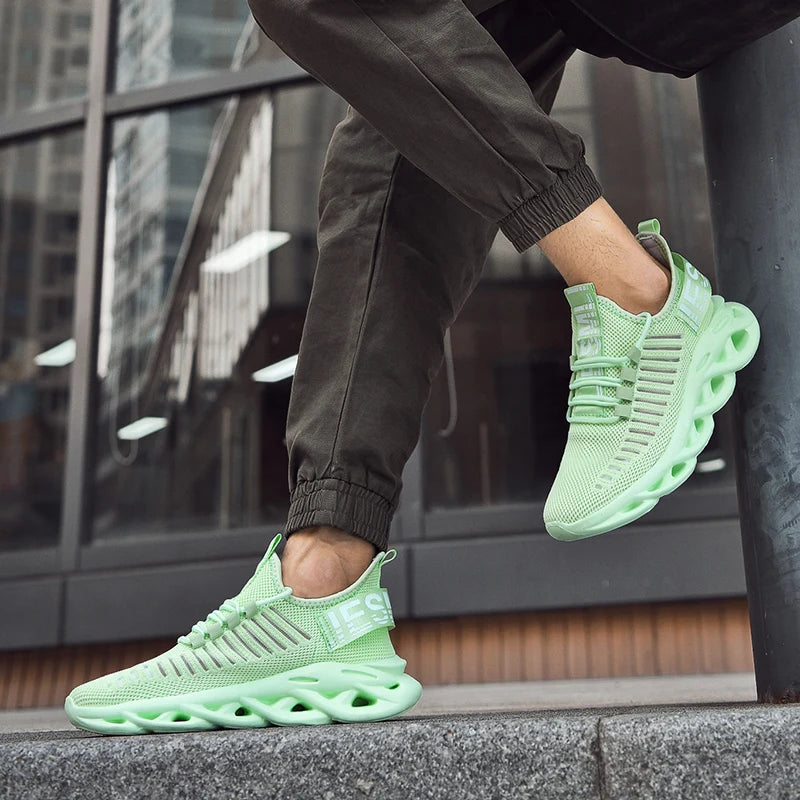 Hot Selling Men's Running Shoes Breathable Sports Sneakers Outdoor Non-Slip Sneakers Couple Casual  Comfortable Running Shoes