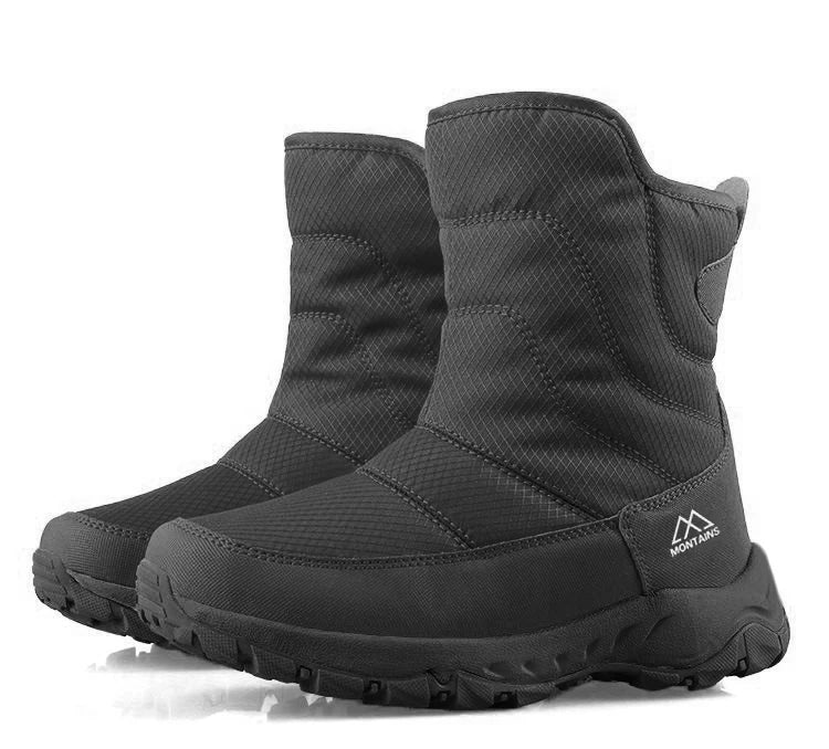 Winter New Thick Short Tube Cotton Boots Anti Slip Casual Men Snow Boots Plush Outdoor Hiking Shoes