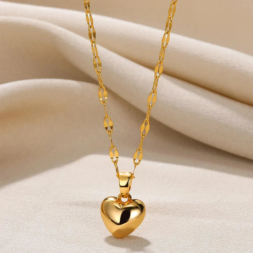 Stainless Steel Love Heart Necklace For Women 2025 New Trendy Lip Chain Simple Pendant Necklace Jewelry free shipping