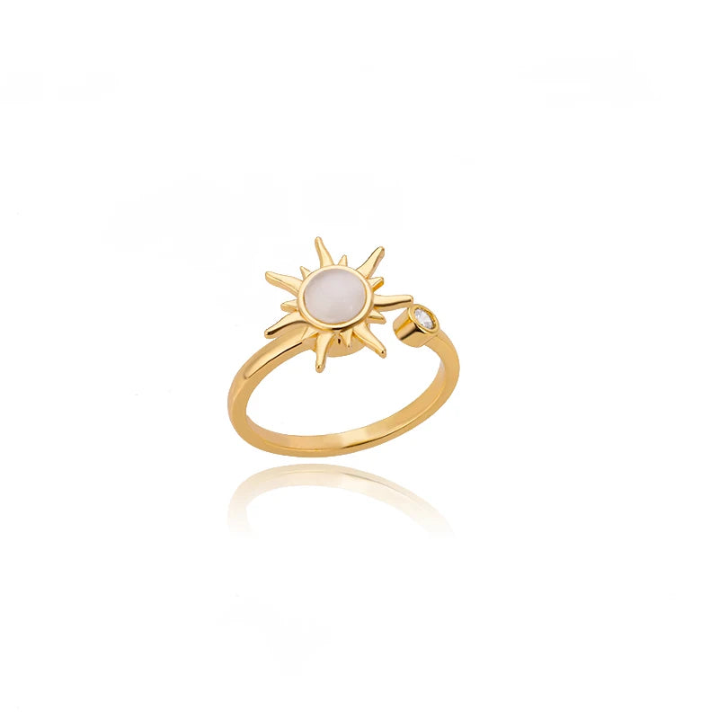Luxury Four Clover Flower Ring – Fidget & Anti-Stress Design