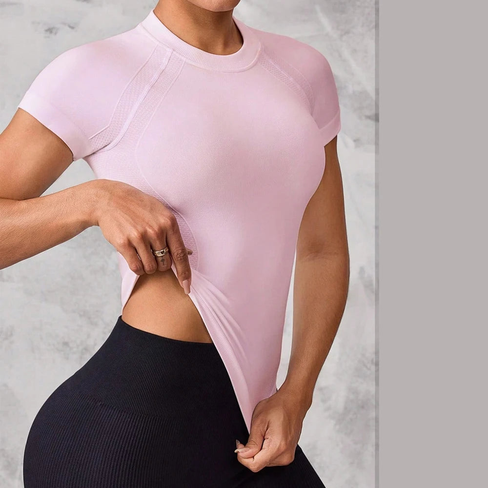 Women's short-sleeved sports top, breathable and quick-drying fabric, suitable for running and yoga,