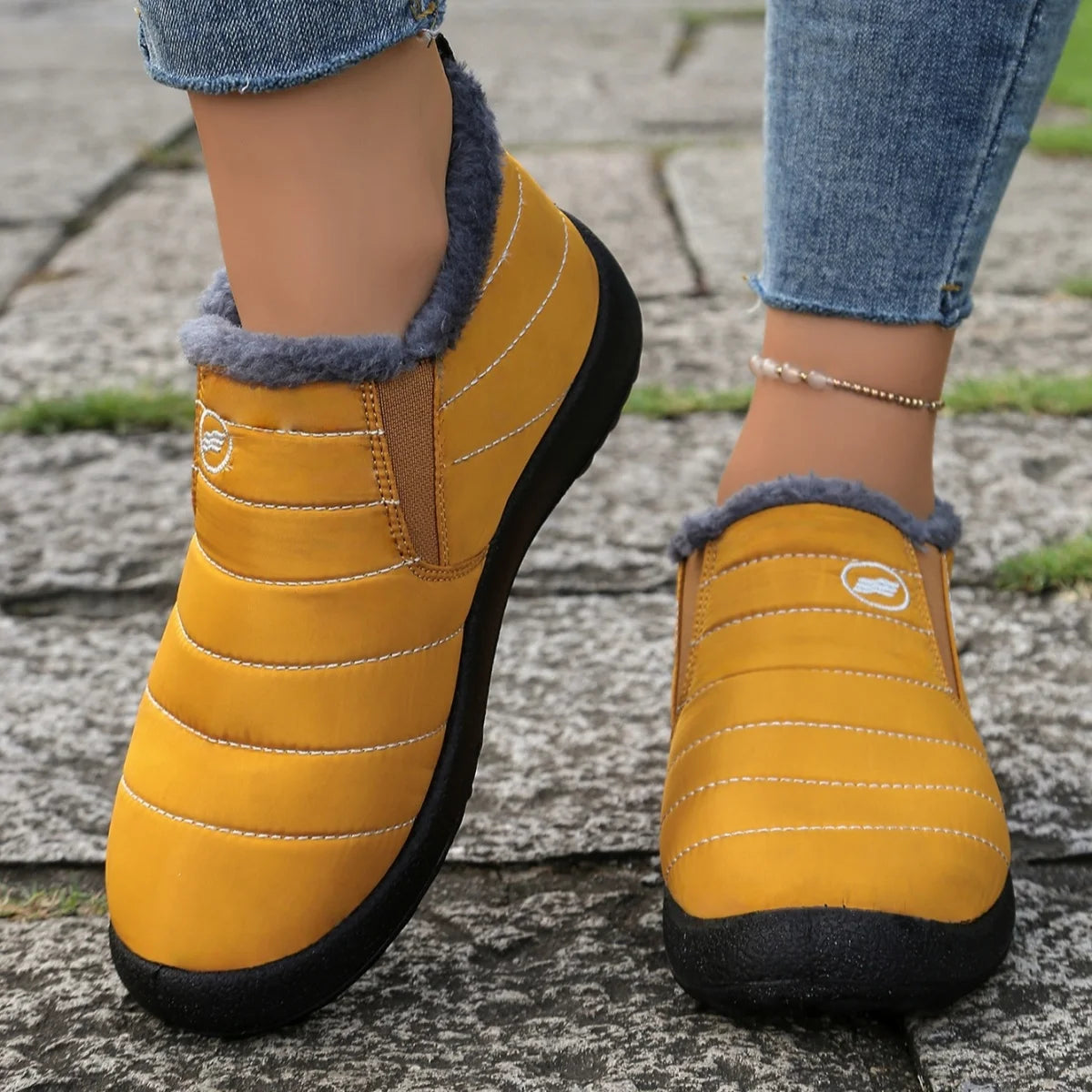 Women's boots Winter Boot with Comfortable Warm Fur Lined Ankle Booties Outdoor Slip On Waterproof Short Boots