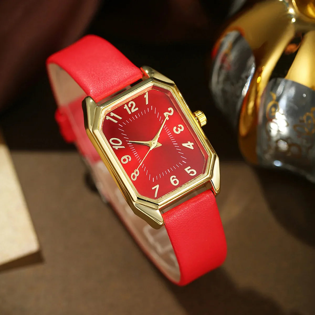 Fashionable Ladies Quartz Watch with Bracelet – Classic Square Design