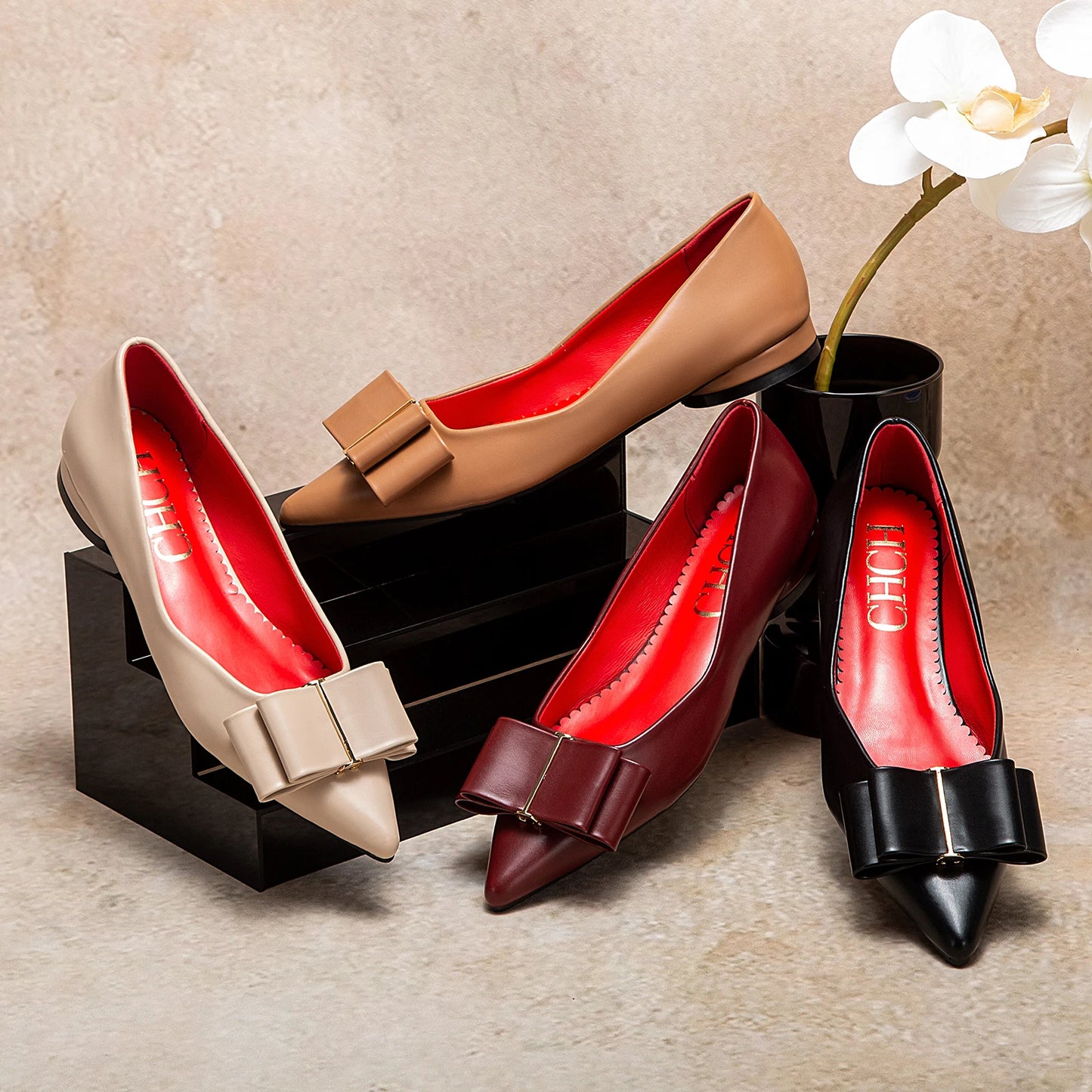 Women's Solid Colour Slip On Low Heel Pumps For Dress Or Everyday Wear