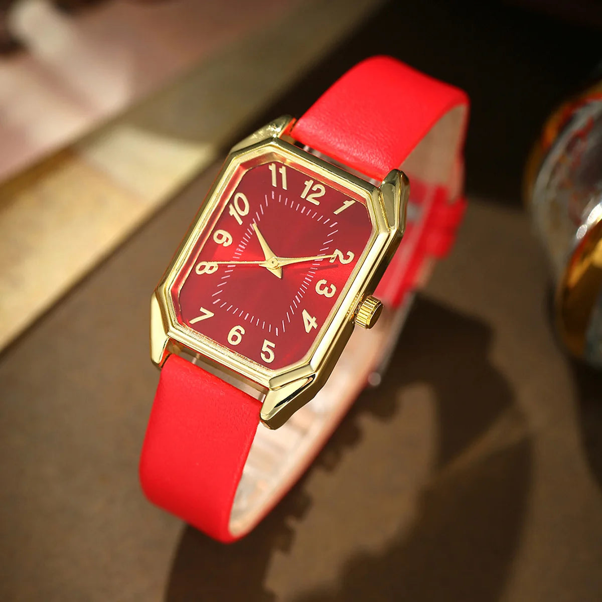 Fashionable Ladies Quartz Watch with Bracelet – Classic Square Design