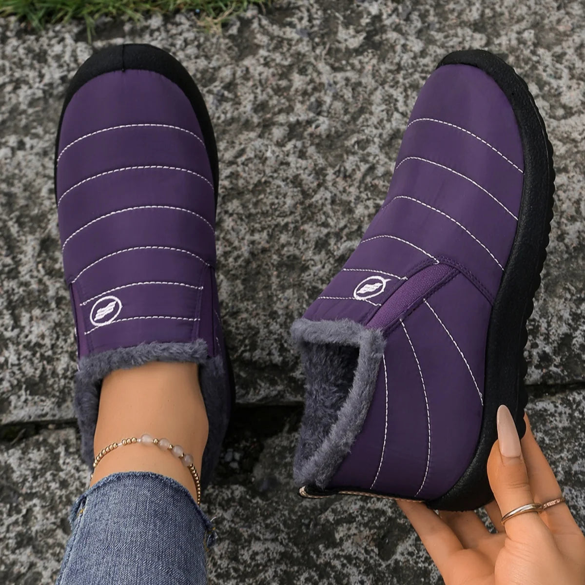 Women's boots Winter Boot with Comfortable Warm Fur Lined Ankle Booties Outdoor Slip On Waterproof Short Boots