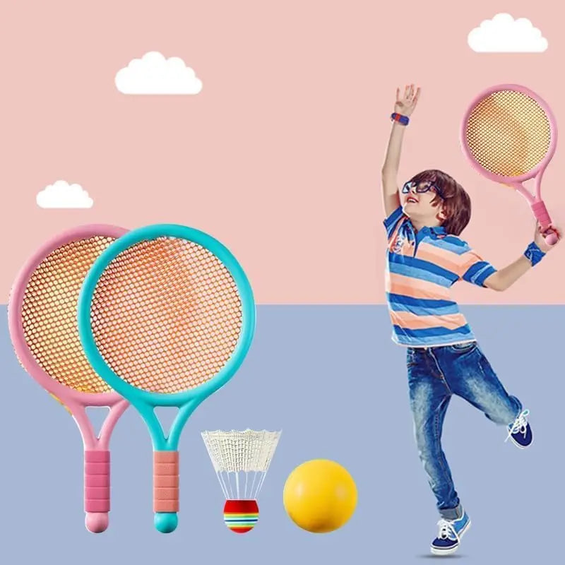 Portable Badminton Rackets And Sticks, Suitable For Competitions, Made Of Durable Materials And With A Long-lasting Grip.
