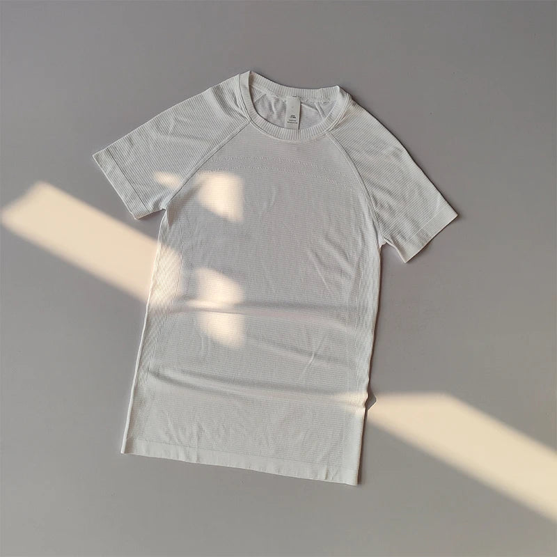 Sports Tops Quick-drying Ladies Fitness Running Yoga Short-sleeved Moisture-wicking Elastic Breathable Yoga Suit T-shirt