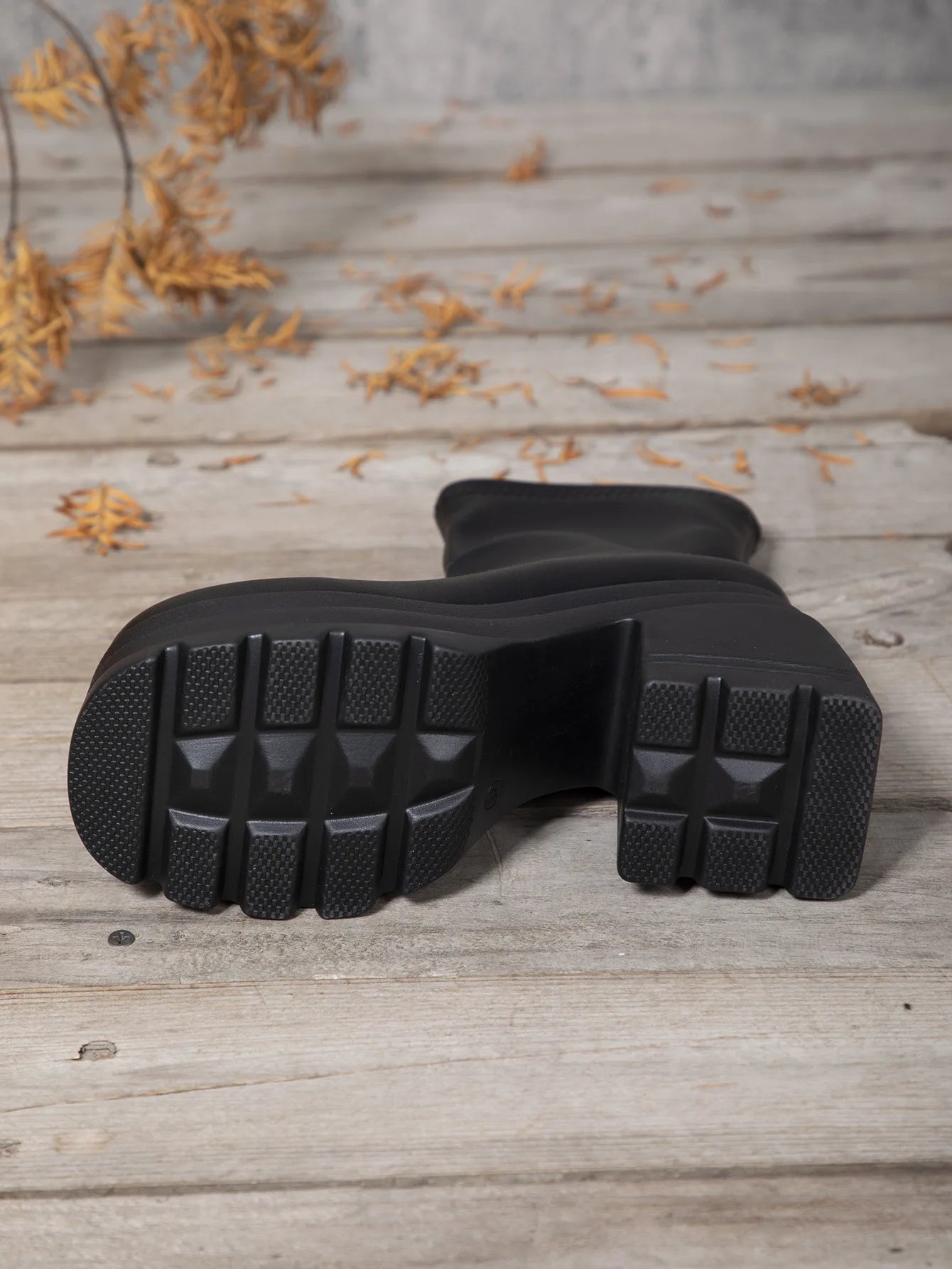 Women New Fashion Short Boots Women Sexy Leather Boot Square toe casual Zipper high heels Casual thick soled women shoes Zapatos