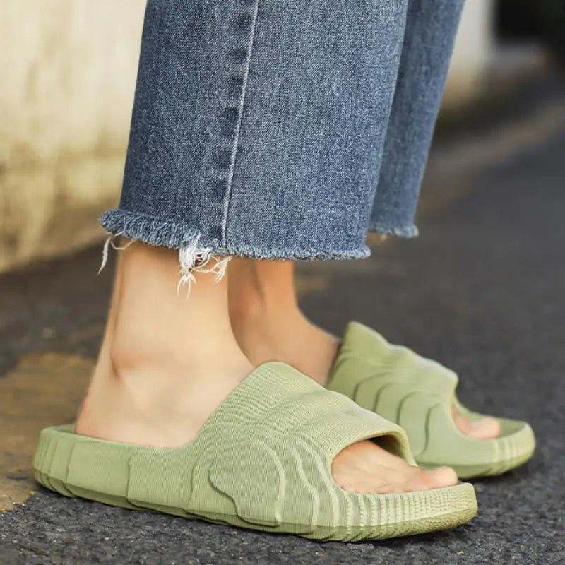 Indoor Outdoor Slippers For Men Women Summer Platform Shoes Soft EVA Anti-slip Couples Bathroom Beach Slides Leisure Sandals