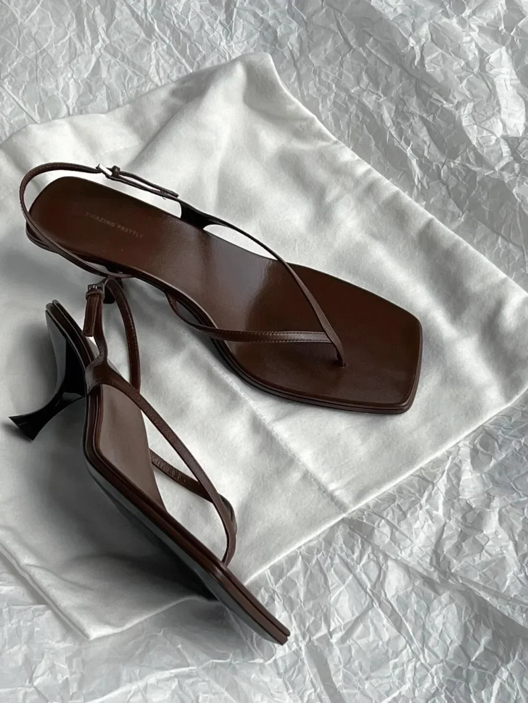 Retro Square Toe Clip Toe Sandals Kitten Heel Back Strap Brown Solid Concise French Style Sexy Fashion Women Shoes Summer Casual