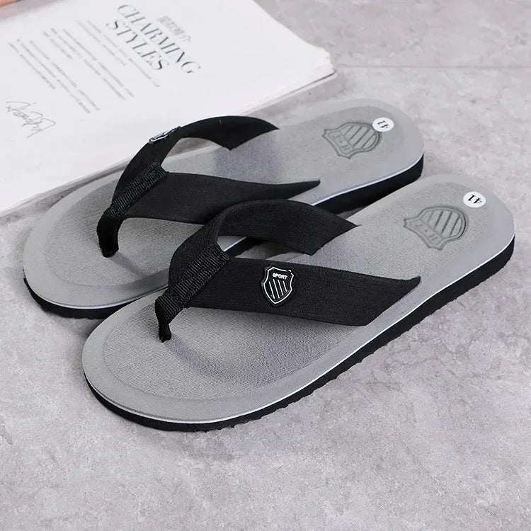High Quality  Men Flip Flops Beach Sandals Non-Slip Casual Flat Shoes Slippers Indoor House Shoes For Men Outdoor Slides