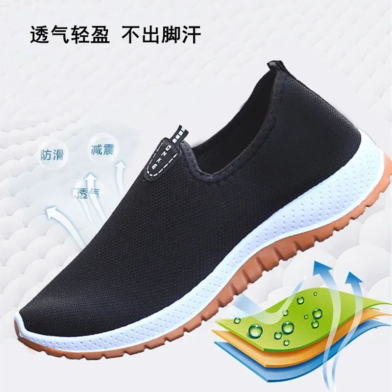 Men's Mesh Breathable Casual Running Shoes with Soft Rubber Sole
