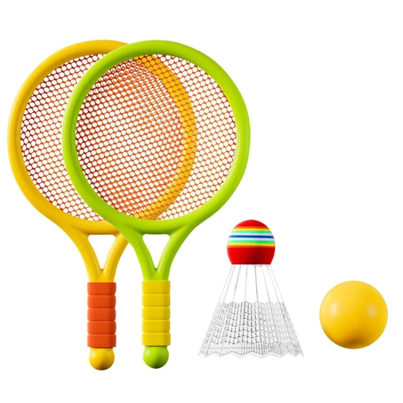Portable Badminton Rackets And Sticks, Suitable For Competitions, Made Of Durable Materials And With A Long-lasting Grip.