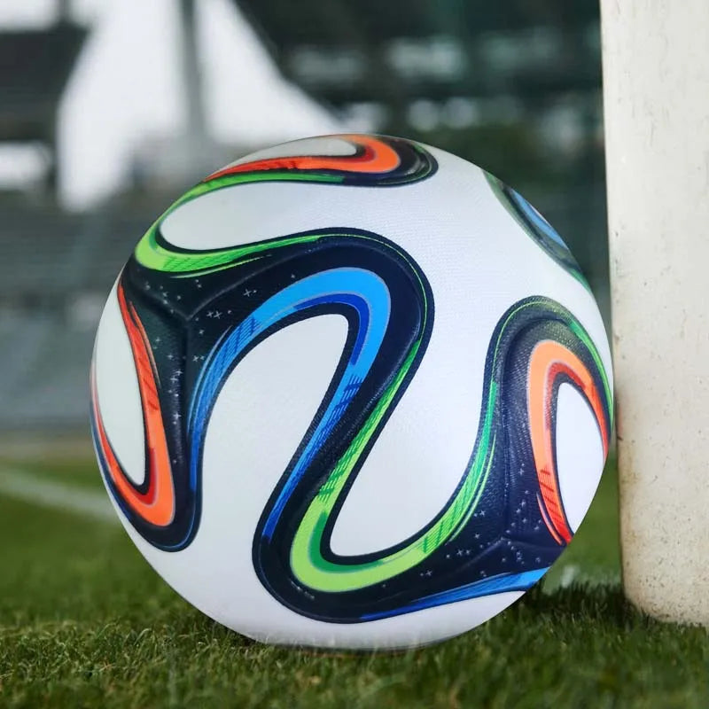 Football Men and Women 2014 Competition Size 5 Pu Adult Futebol Outdoor Sports Training Ball Professional Thickened Team Football