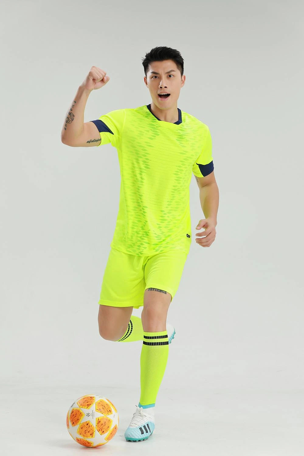 Mens Women Kids Soccer Set Short Sleeve Football Jerseys Uniforms Shirts Shorts Team Training Sport Kit Clothing Suit Breathable