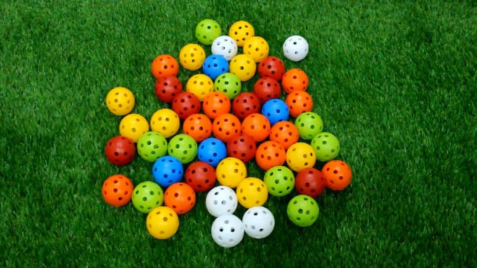 50pcs Golf Practice Ball 42mm 26 Hole Indoor Plastic Golf Ball PE Material Children's Hole Toy Ball JQ58962