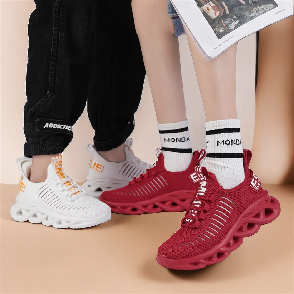 Hot Selling Men's Running Shoes Breathable Sports Sneakers Outdoor Non-Slip Sneakers Couple Casual  Comfortable Running Shoes