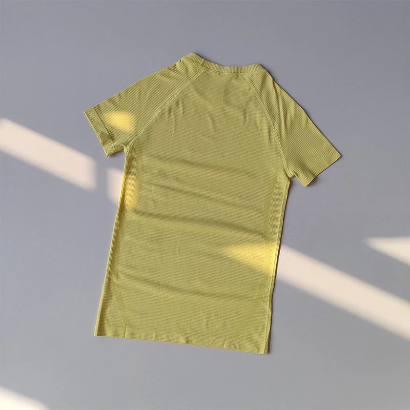 Sports Tops Quick-drying Ladies Fitness Running Yoga Short-sleeved Moisture-wicking Elastic Breathable Yoga Suit T-shirt