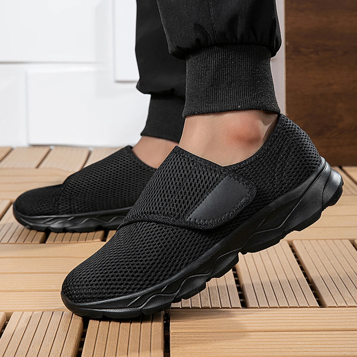 Unisex Wide Footed Shoes Women Casual Shoes Fashion Breathable Walking Mesh Flat Shoes for Men Sneakers Black Female Footwear