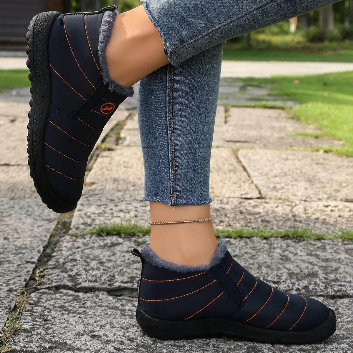 Women's boots Winter Boot with Comfortable Warm Fur Lined Ankle Booties Outdoor Slip On Waterproof Short Boots