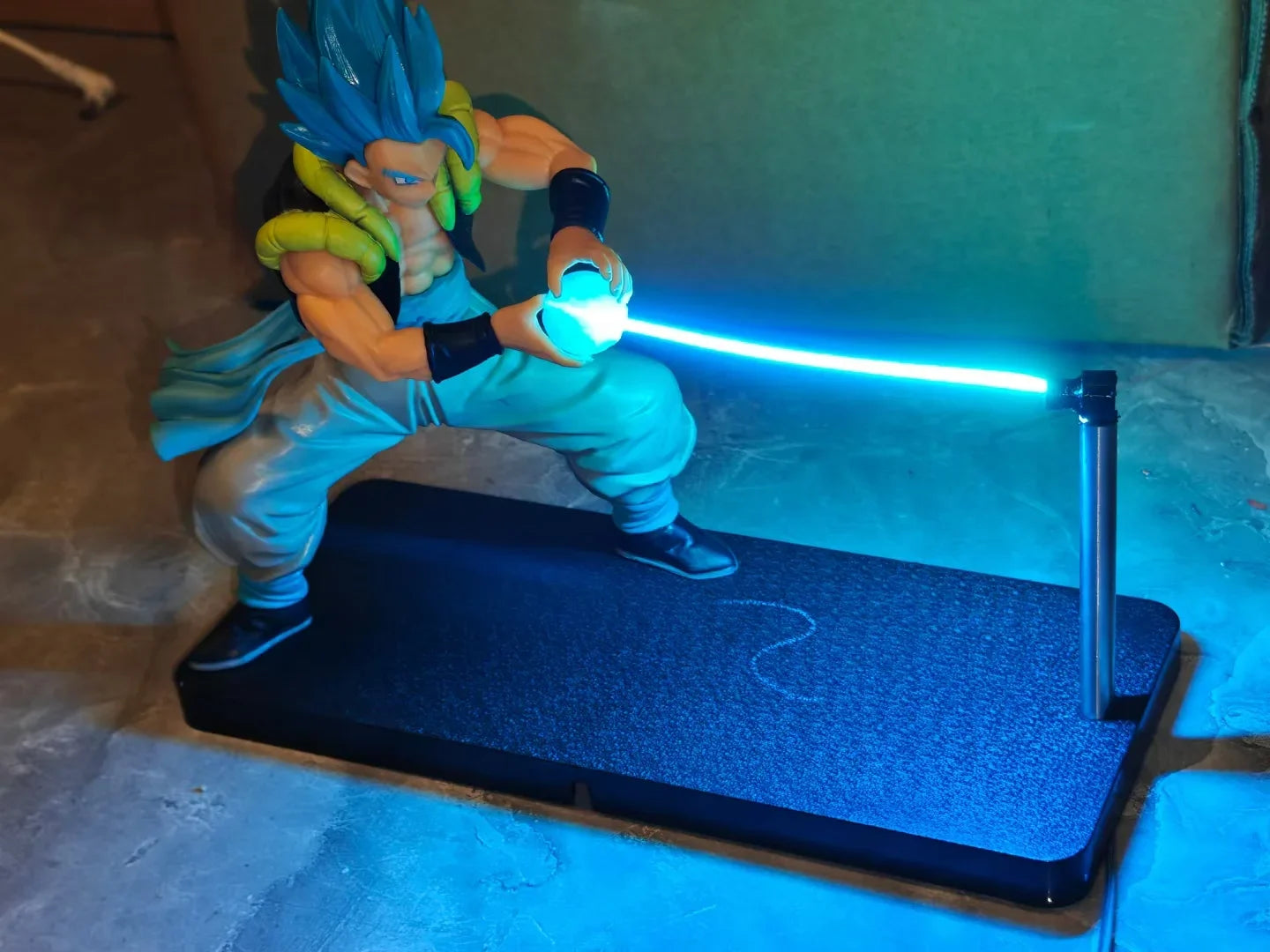 In Stock Dragon Ball Son Goku Light Lamp Model Kakarotto Kamehameha Wave Magnetic Ornament Anime Action Figure Collectible Gift