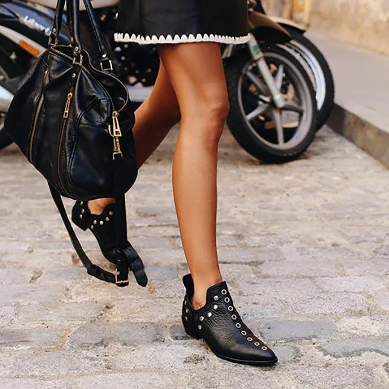 Women's Ankle Boots Autumn New Versatile Pointed Rivet Personalized Short Boots for Women Plus Size43
